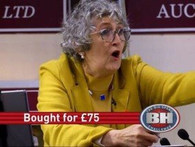 《Bargain Hunt》的安妮塔·曼宁(Anita Manning)在临近生日时的年龄和生活